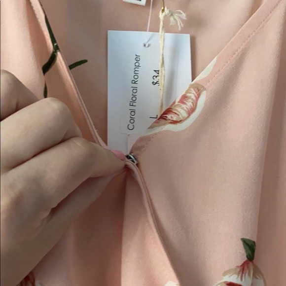 Boutique Romper- floral - Picture 5 of 5